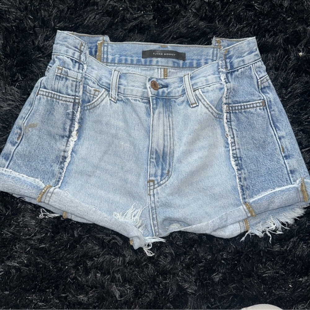 Buckle shorts